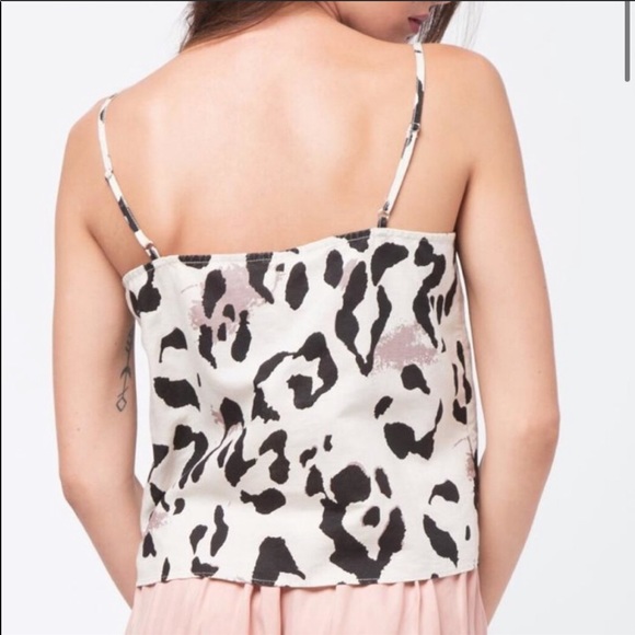 Mo:vint linen front knot Leopard tank top - Picture 3 of 10